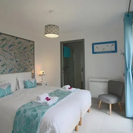 Arnage Corner - - Piscine - 20pers - Reve Au Mans בית כפרי Spay